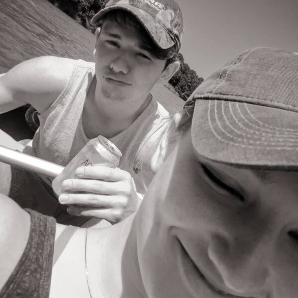 Meet your Posher, Dillen